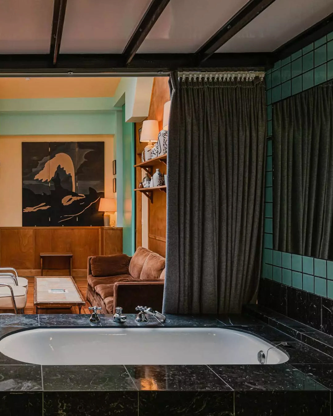 Salle de bain d'hôtel en marbre